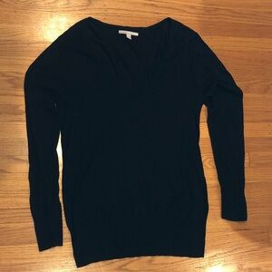 2 Old Navy Women's Black & Gray V-Neck Sweaters